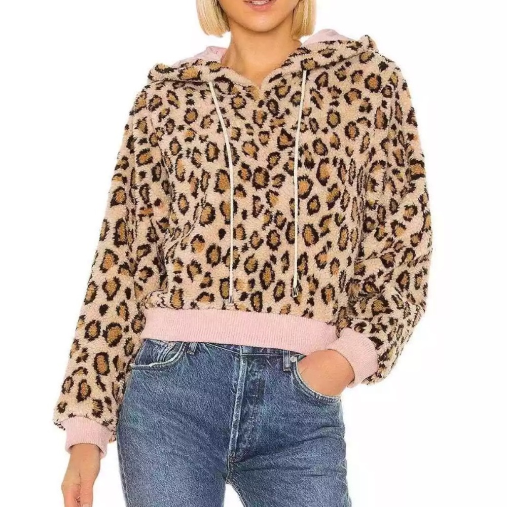 LPA. Womens size small pull over. Cheetah pattern. EUC